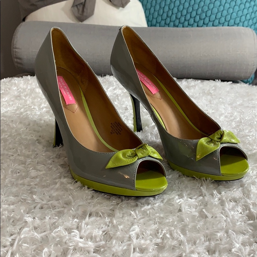 Isaac Mizrahi Bow Peep-Toe Bow Heels